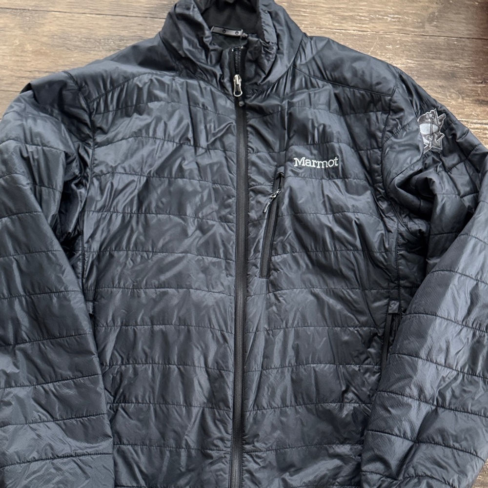 Pittsburgh Penguins large Marmot Men's Black Puffer Jacket